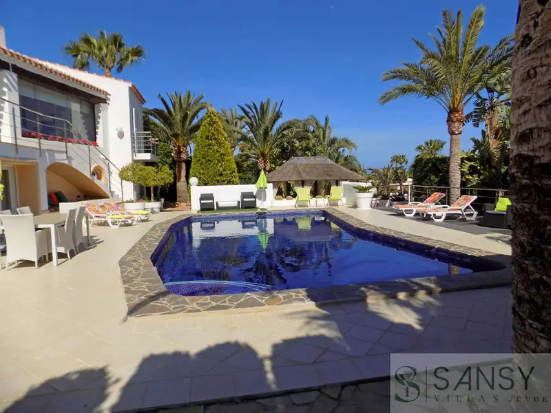Villa con Vistas al Mar en Moraira Piscina y Terraza 4 Dormitorios