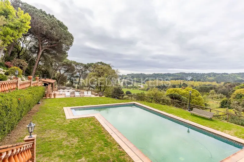 Chalet de Lujo en Venta Mas Reixac