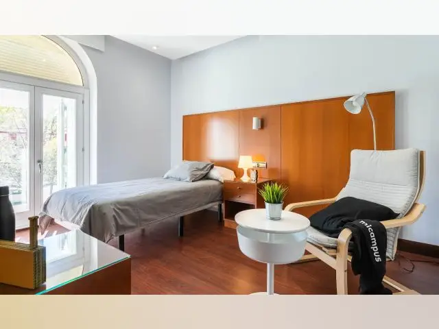 Habitacion Aranjuez Estudiantes Cerca Universidad WiFi Baño Privado