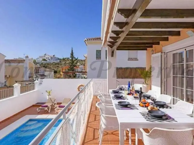 Chalet independiente 6 dormitorios Nerja