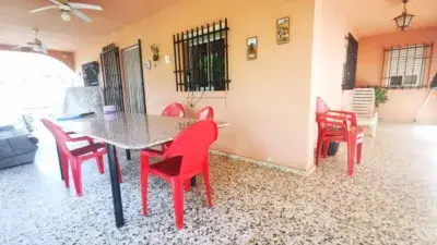 Casa en venta cerca de Montserrat Valencia