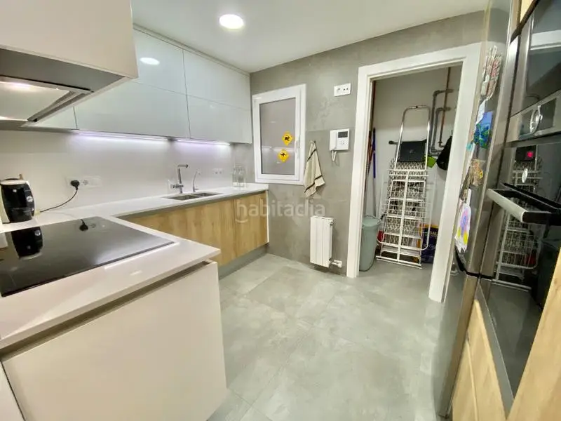 Piso en Venta Vallcarca Barcelona 3 Habitaciones 2 Baños Terraza Parking