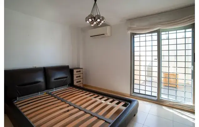 Rent 4 bedroom apartment of 140 m² in Murcia