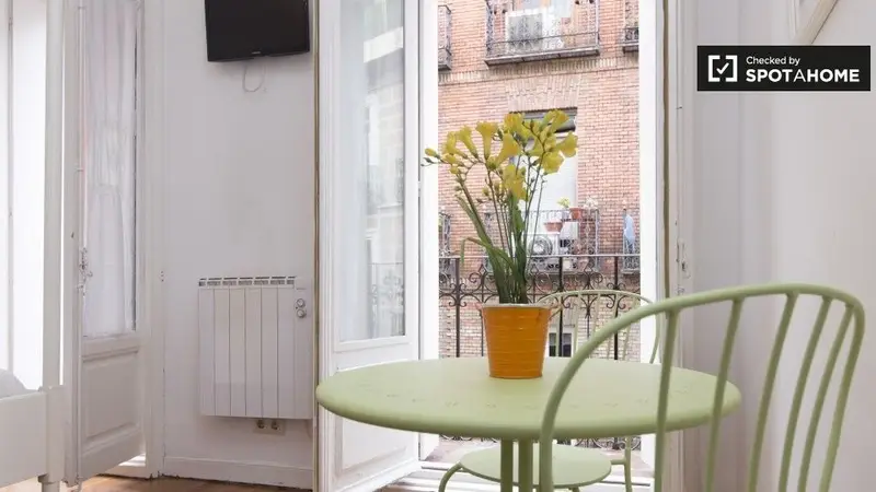 Apartamento en alquiler Madrid Atocha 3 dormitorios 1 ba

