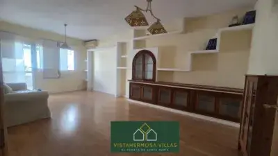 Casa Adosada en El Puerto de Santa Maria con Patio y Sótano