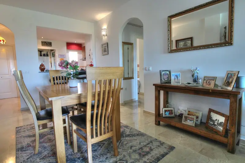Piso de 2 Dormitorios en venta El Faro, España