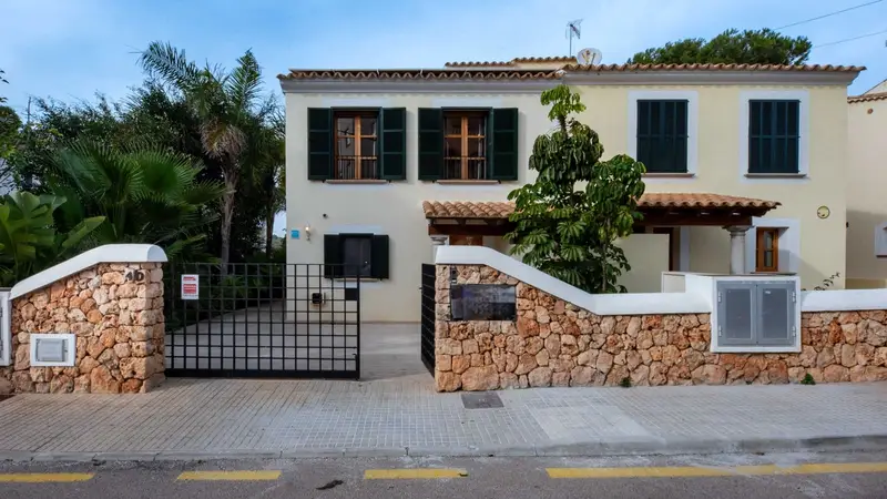 Casa Adosada en Cala Pi Mallorca Primera Linea de Mar