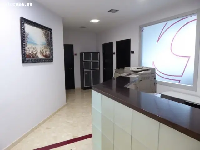 Viviendas y Oficina en Venta - Garaje y Bodega