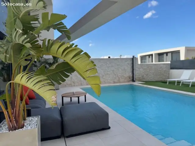 Villa Pareada Gran Alacant Llave en Mano 4 Dormitorios Piscina Privada
