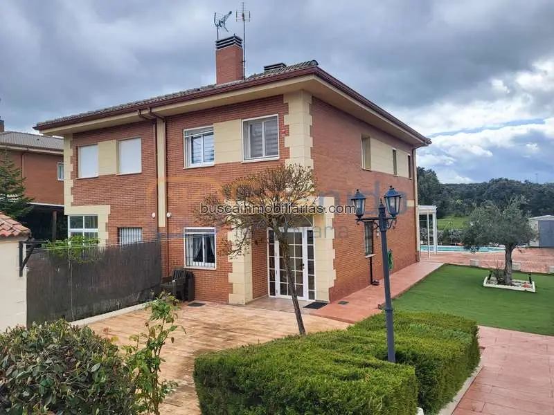 Chalet en venta en El Coto de San Isidro Segovia