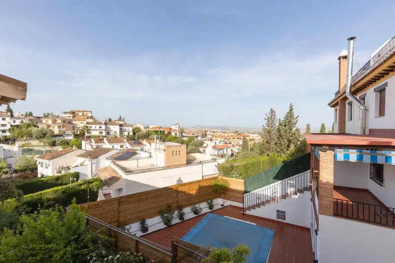 Adosado en venta en La Zubia, Granada