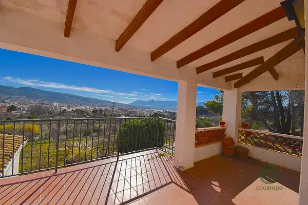 Casa de Campo en Ibi Alicante con Vistas Panorámicas y Piscina