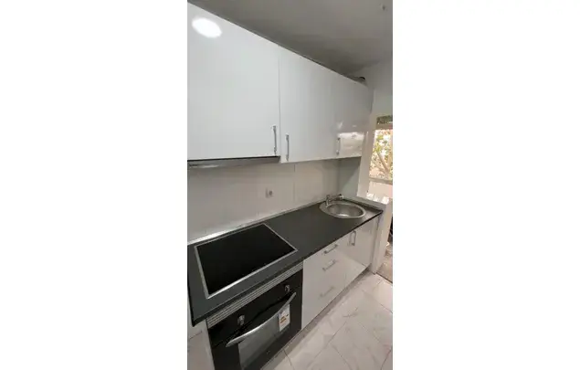 Rent 4 bedroom apartment in Madrid
