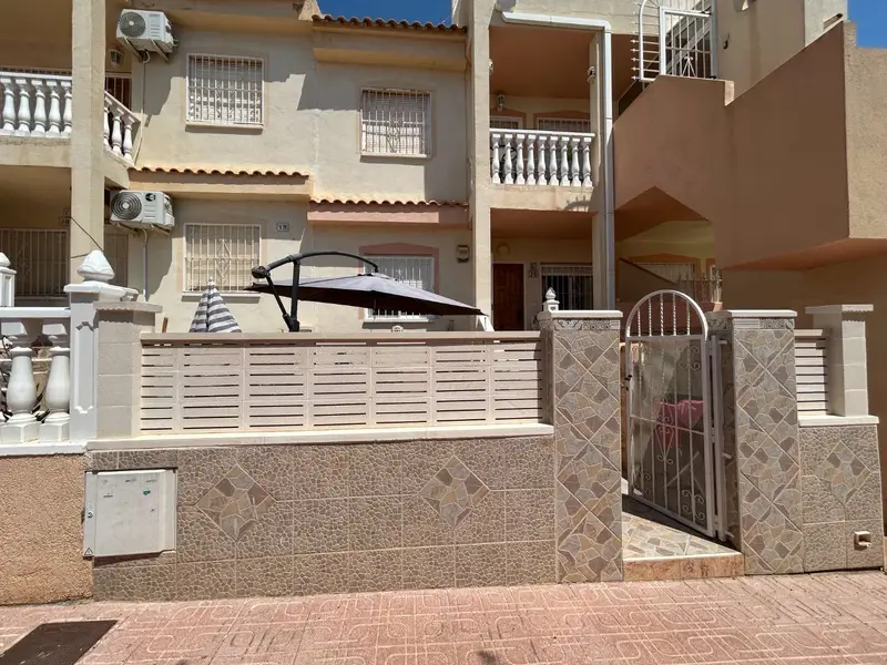 Apartamento en Orihuela Costa con Piscina