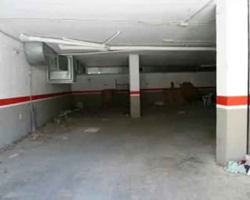 Garaje en Venta en Tornabous 37m²