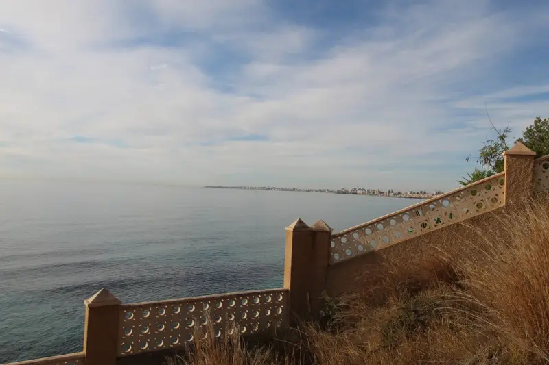 Venta Chalet con vistas en Pueblo Español Campello