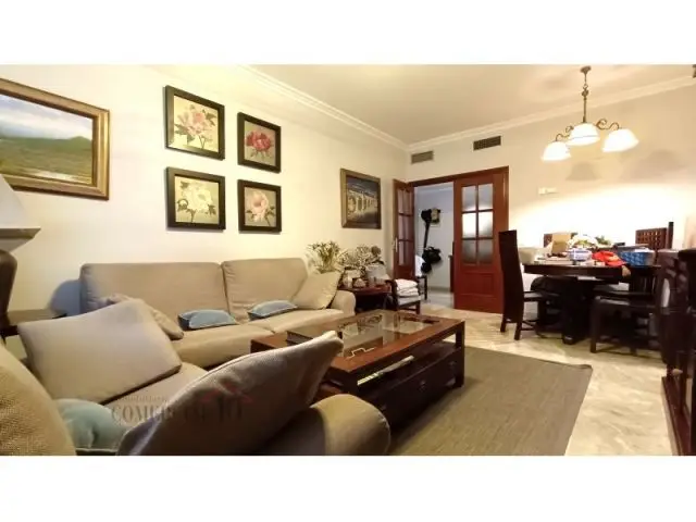 Oficina en Venta en Irún: Espacio Luminoso y Funcional