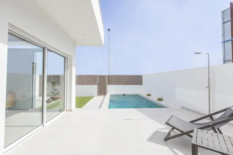 Bungalows en Santiago de la Ribera con Piscina Privada