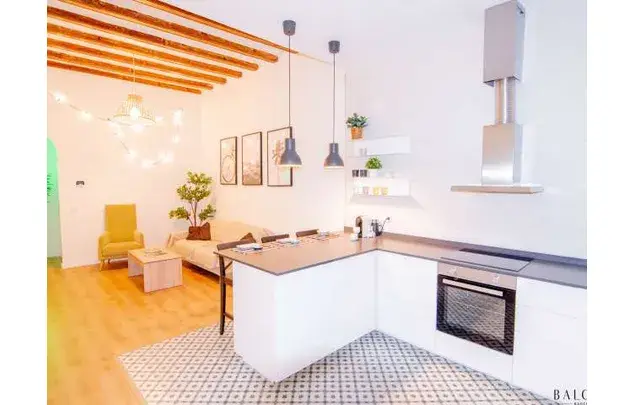 Apartamento 6 Dormitorios 140m2 Barcelona Cerca Las Ramblas