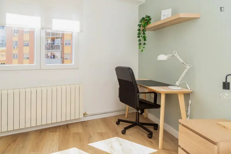 Habitacion amueblada para estudiantes y trabajadores en Zaragoza