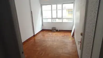 Piso para reformar en Santander zona Floranes cerca de Cuatro Caminos