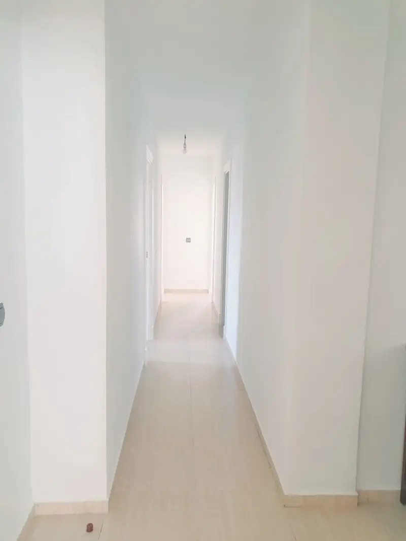 Piso en venta en Fuengirola con vistas, 3 dormitorios y piscina