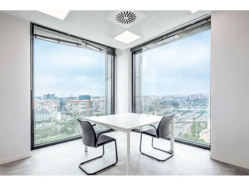 Oficina en alquiler Madrid Ciudad Lineal 1760m2 M30