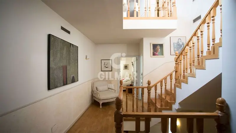 Pareado de Lujo en Conde Orgaz Madrid 6 Dormitorios 400m2