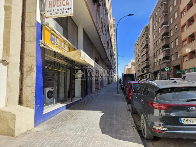 Local Comercial en Venta en Huesca 194m²