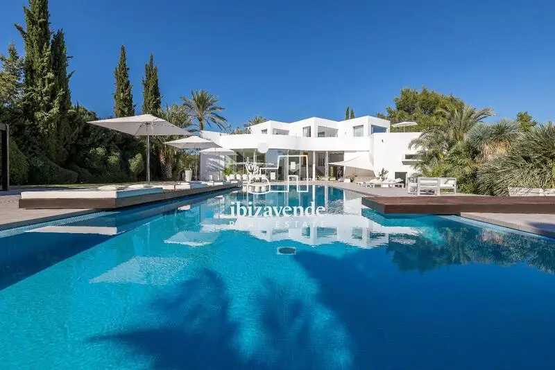 Villa de Lujo en Venta en Ibiza 4 Habitaciones Piscina Privada