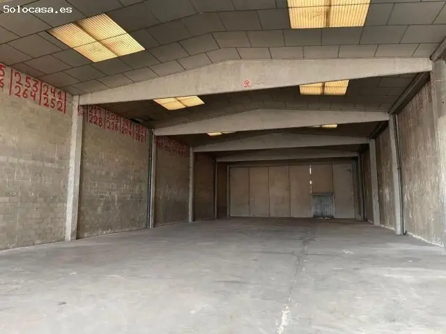 Nave Industrial en Alquiler Canovelles 1983m2