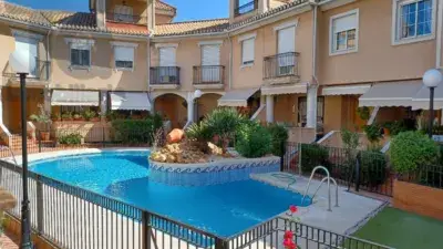 Casa adosada en venta en Avenida de Federico García Lorca