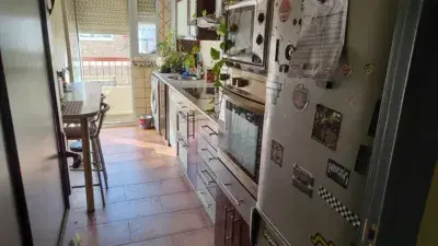 Piso en Venta Calle Vizcaya Tres Habitaciones Amueblado