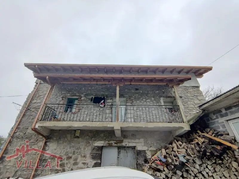 Chalet en Gibaja con Vistas Espectaculares para Reformar