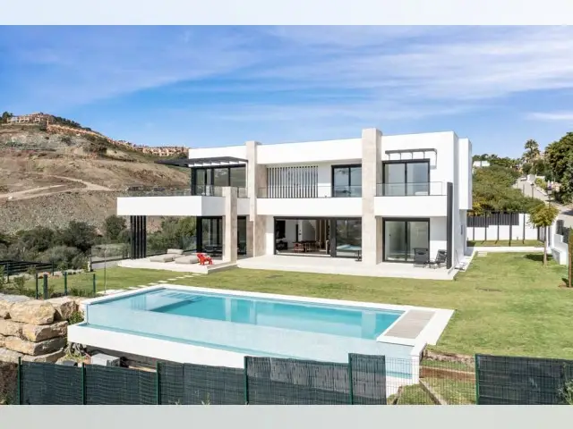 Villa de Lujo 4 Dormitorios Benahavis