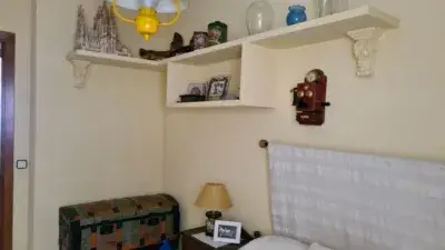 Piso en Venta en Sástago 7 Dormitorios Garaje Terraza