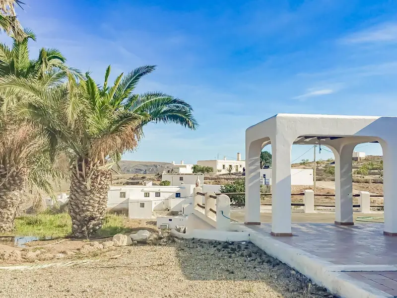 Chalet en Venta Agua Amarga 3 Viviendas Vistas Bahia
