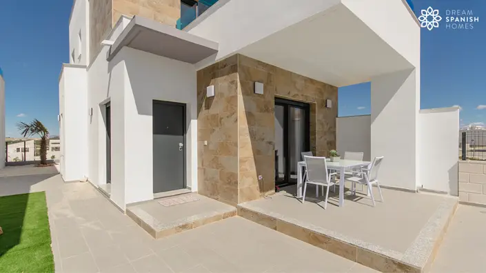Villa en Venta 3 Dormitorios Piscina Privada Entrenaranjos