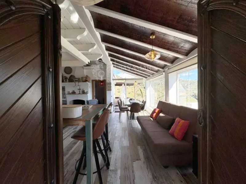 Chalet con Piscina en Sayalonga Malaga