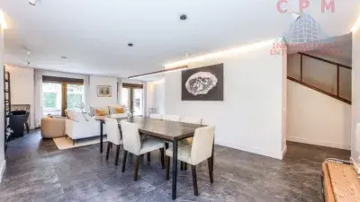 Chalet Pareado en Somosaguas 400m2 6 habitaciones Jardin Piscina