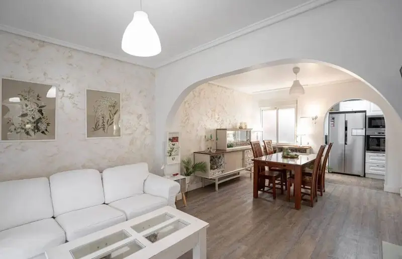 Chalet con Piscina y Terraza en Gran Alacant