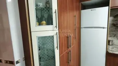 Piso en Venta A Cañiza 2 Dormitorios Garaje Bodega