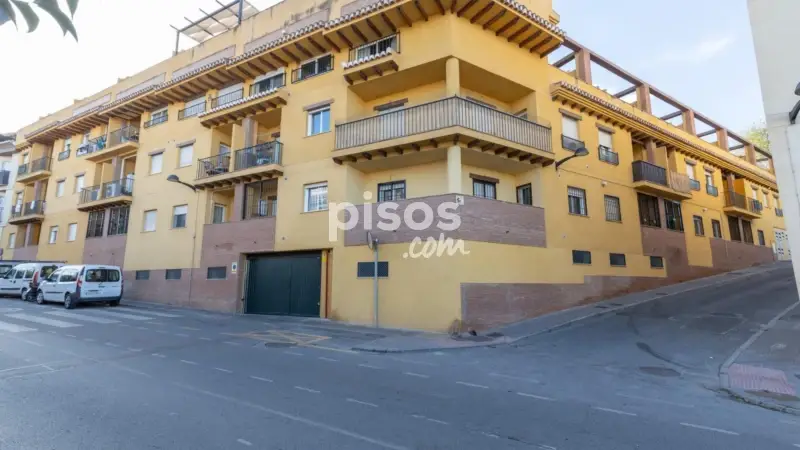 Pisos de Obra Nueva en La Zubia con Garaje