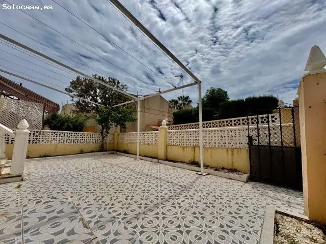 Bungalow Adosado 2 Dormitorios Los Balcones Piscina Solarium
