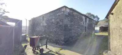 Casa adosada para rehabilitar en Penelas Palas de Rei
