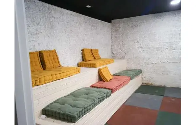 Coliving Madrid: Habitacion Amueblada con Gimnasio y Coworking