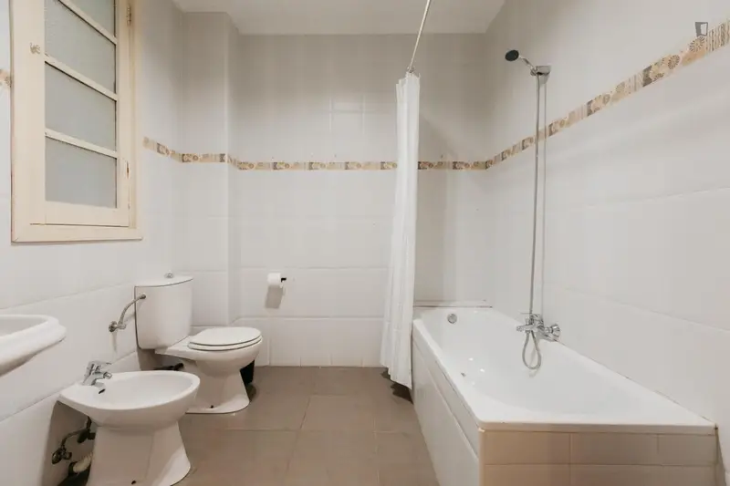 Coliving Valencia: Habitaciones Amuebladas con Servicios Incluidos