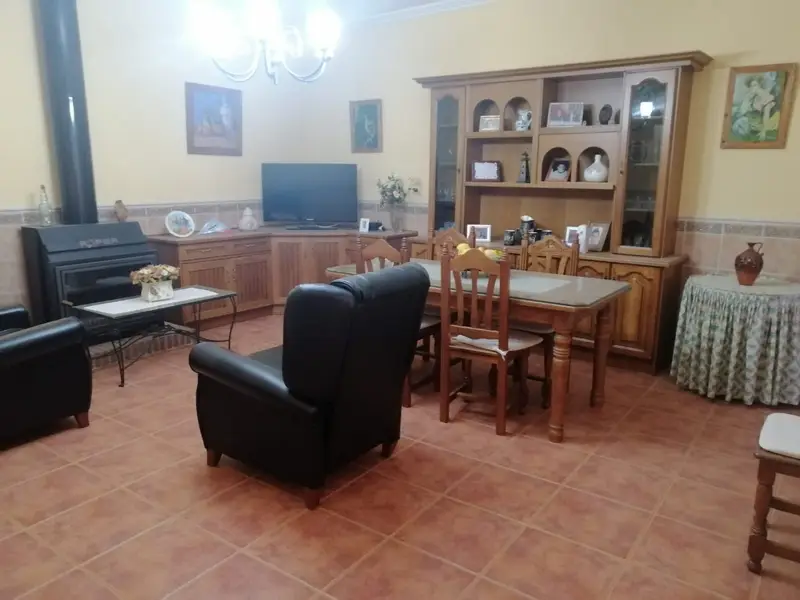 Venta Casa con Chimenea en Algallarin Adamuz