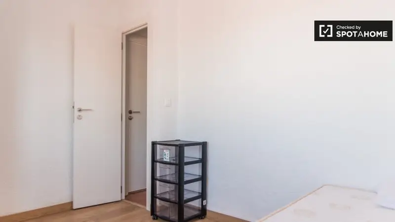 Habitaci	ón en Apartamento cerca del Parc Gulliver - Valencia