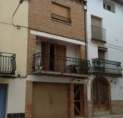 Adosado 4 habitaciones Castelló de Farfanya